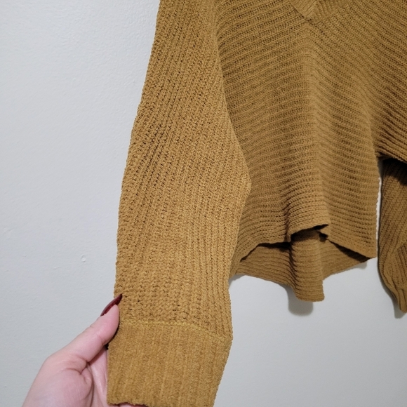 American Eagle Brown Tan Boho Cropped Ribbed Oversized Sweater Medium - Picture 3 of 11